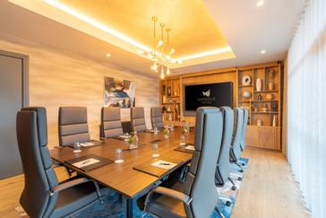 Bright Workspaces for bright minds